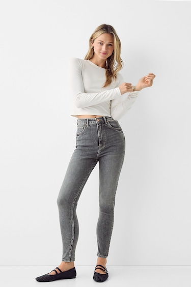 Bershka Jeans Womens Size 06 Black Flat Front Wide Leg Stretch Denim  Straight