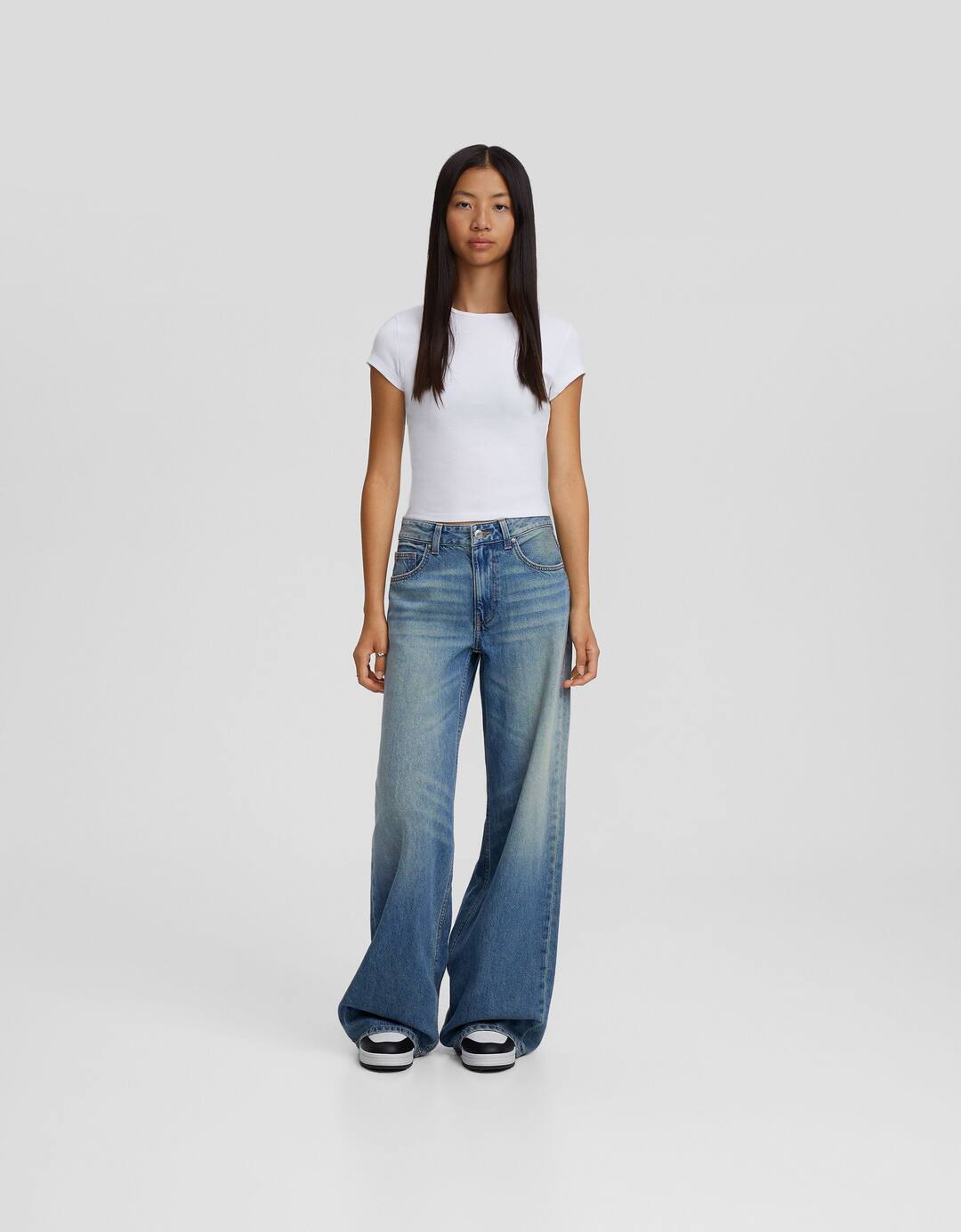 Wide leg jeans