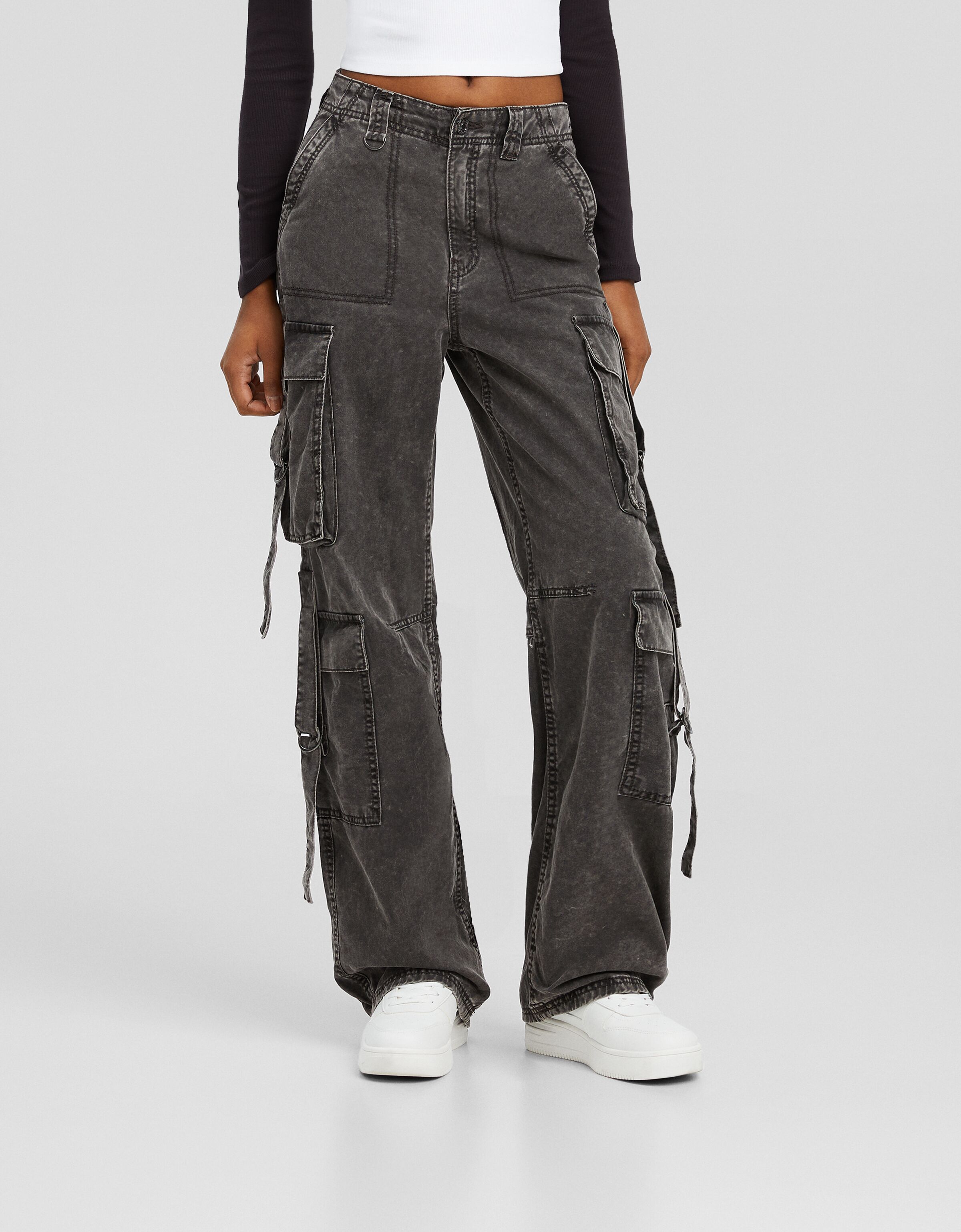 Cargo trousers with straps outlet