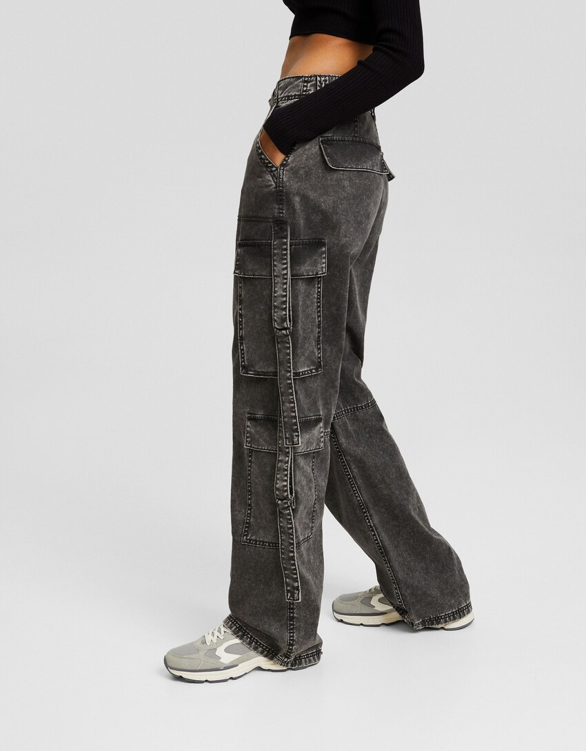 Cotton cargo trousers with straps - BSK Teen | Bershka