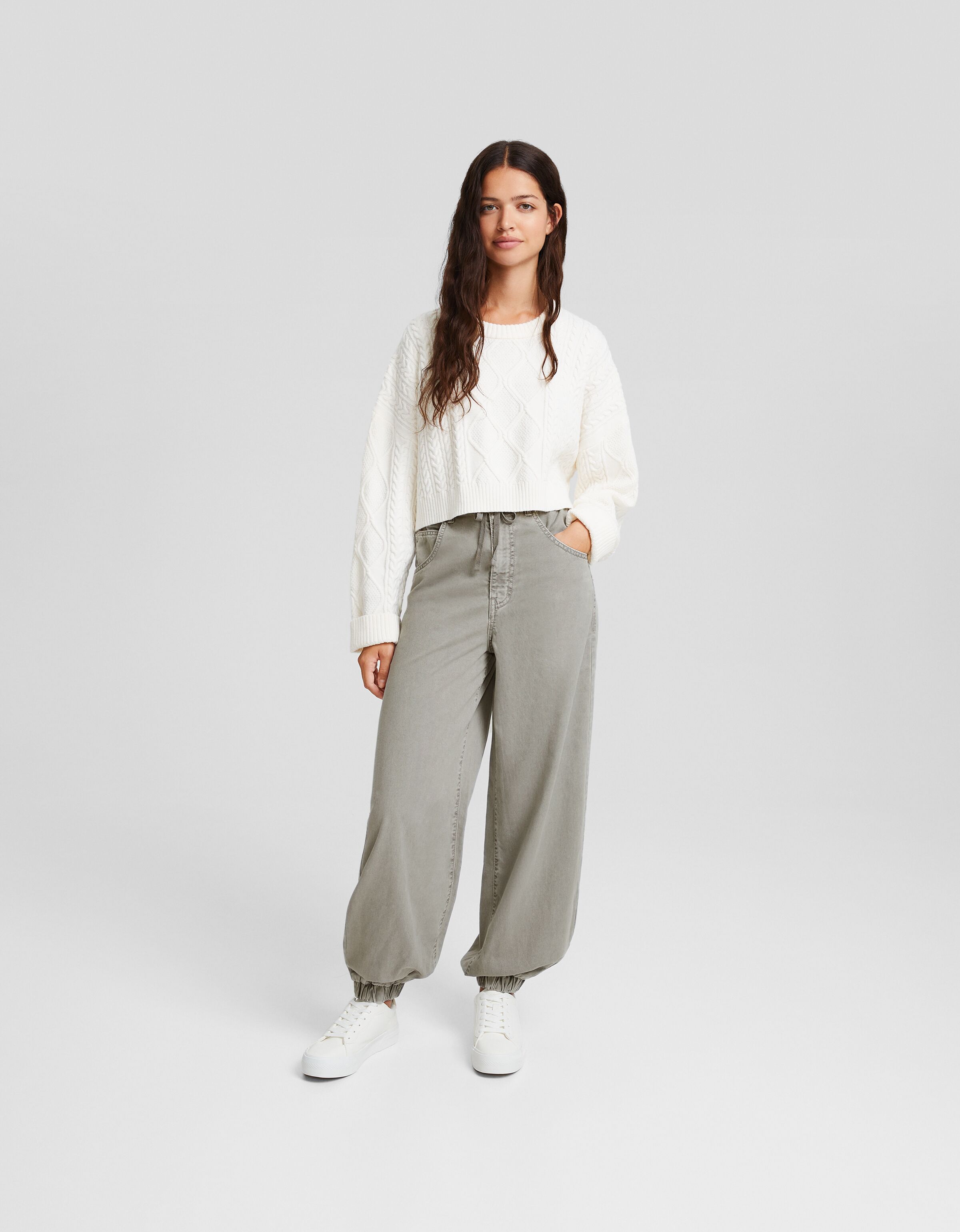 Pantalones joggers mujer bershka new arrivals