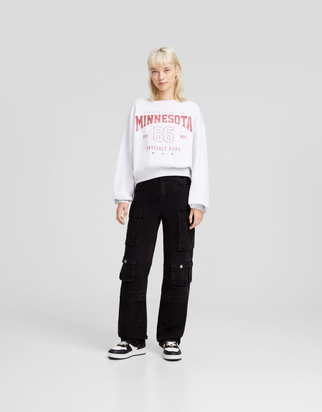 Multi-pocket twill cargo trousers-Grey-0