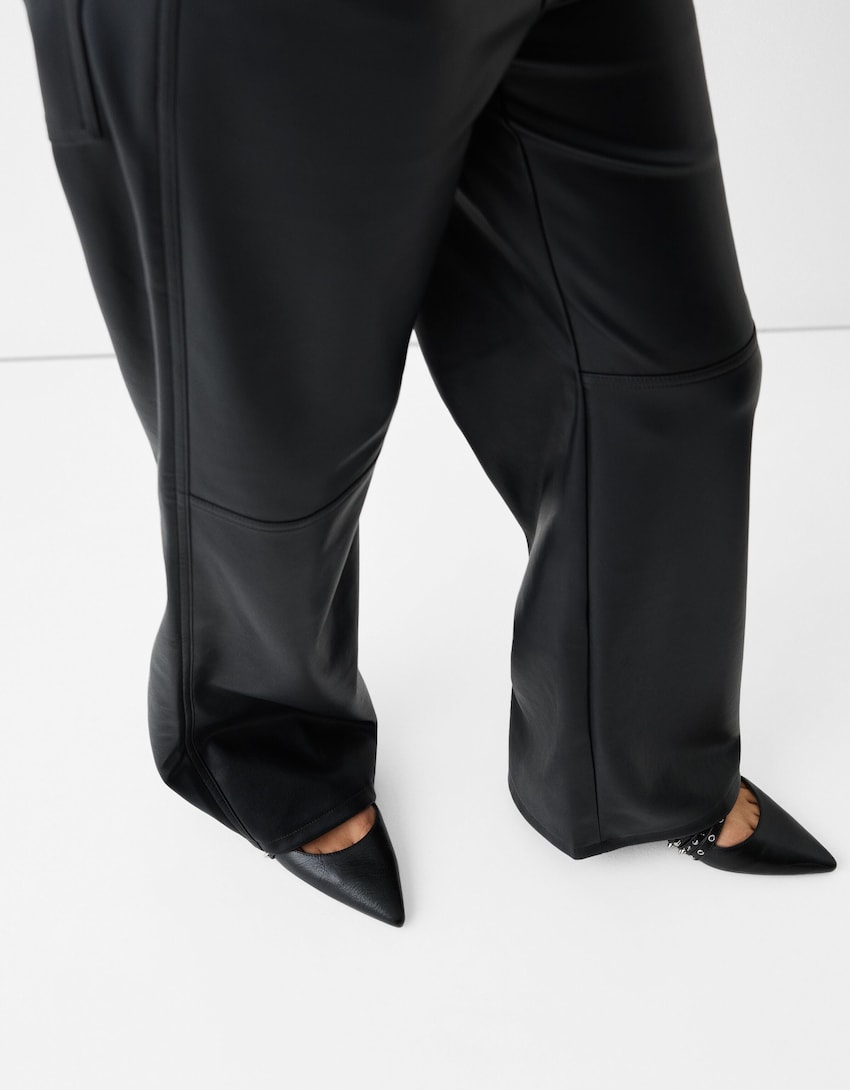 Faux leather straight pants-Black-4