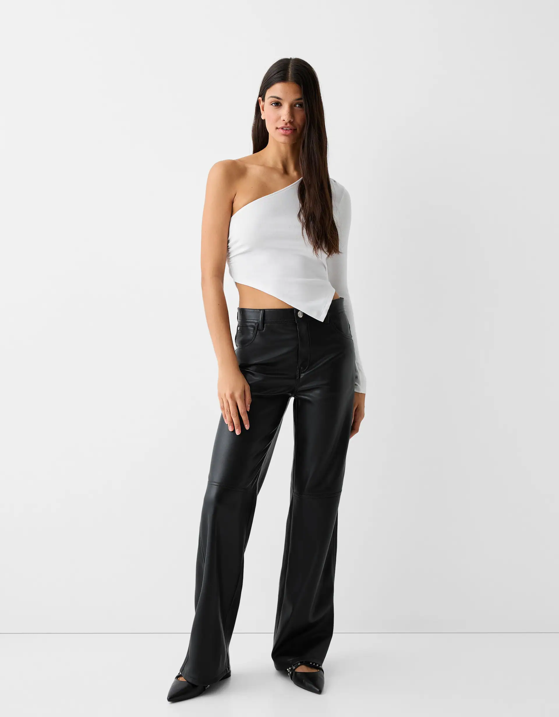 Faux leather straight fit trousers - Women