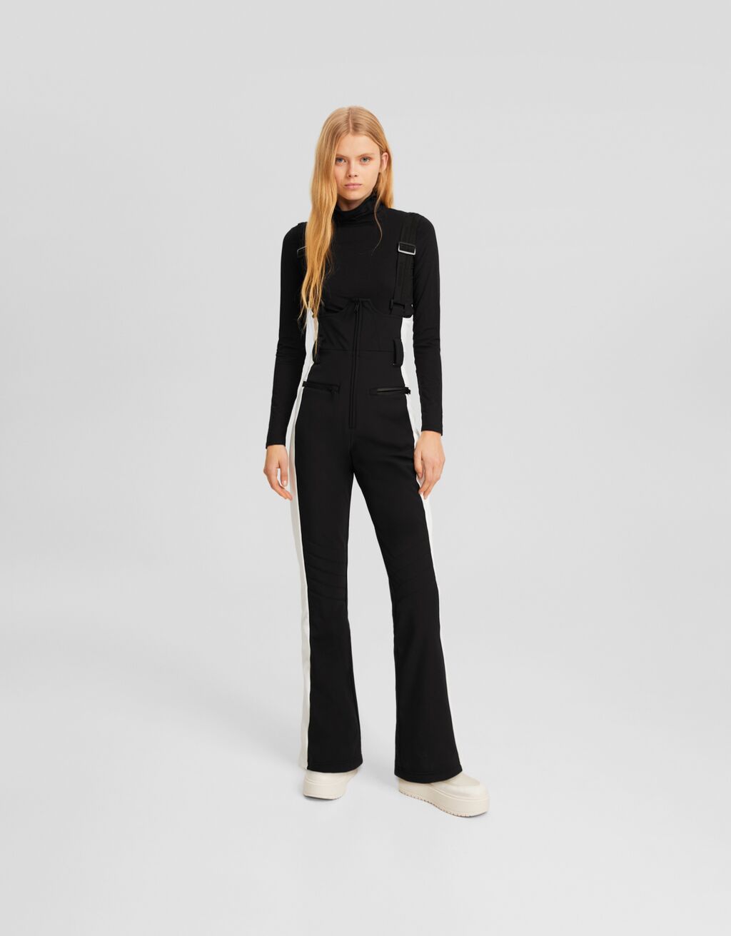 Pantaloni tecnici con bretelle Ski Collection Donna Bershka