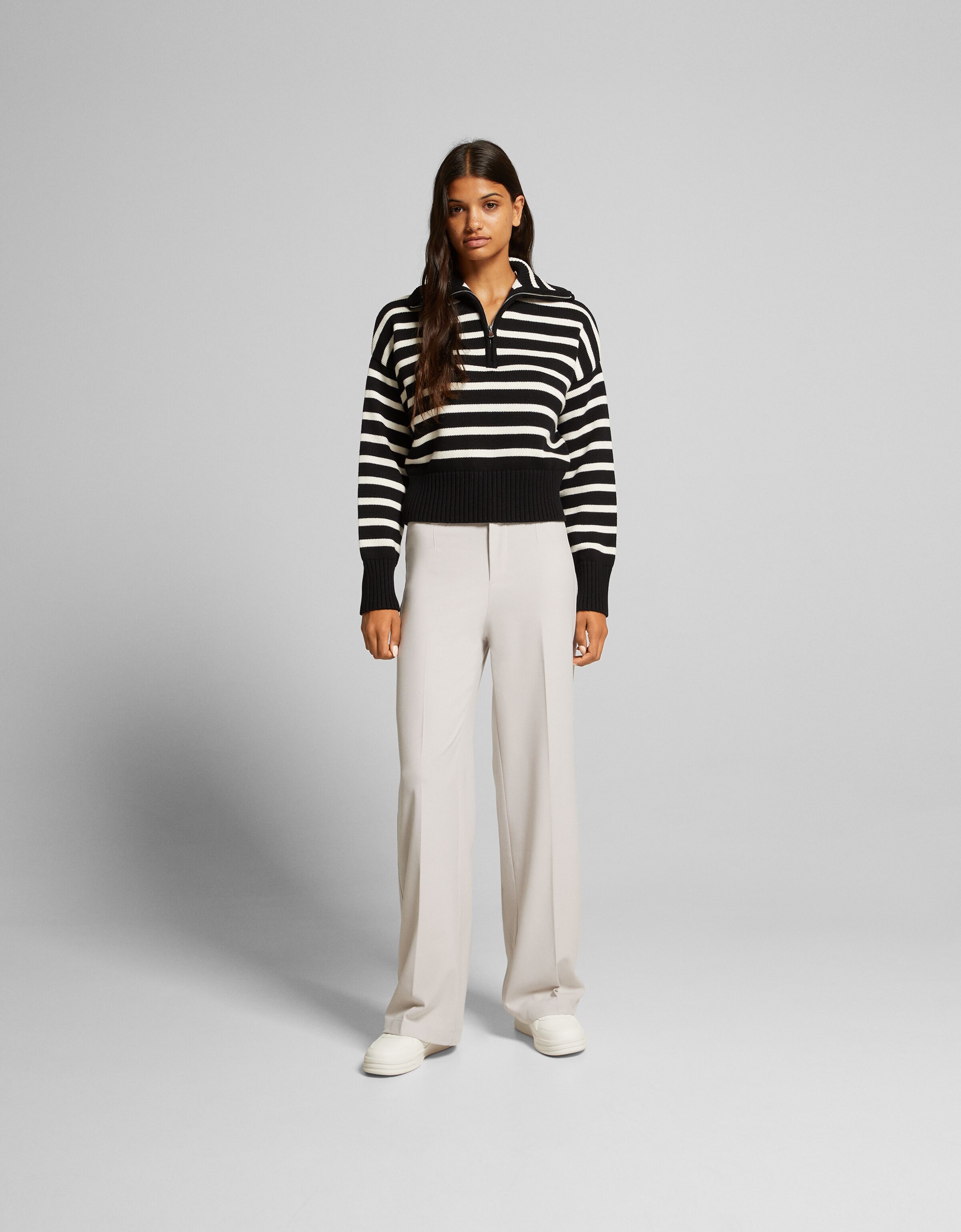 Pantaloni larghi tailored fit Pantaloni Donna Bershka