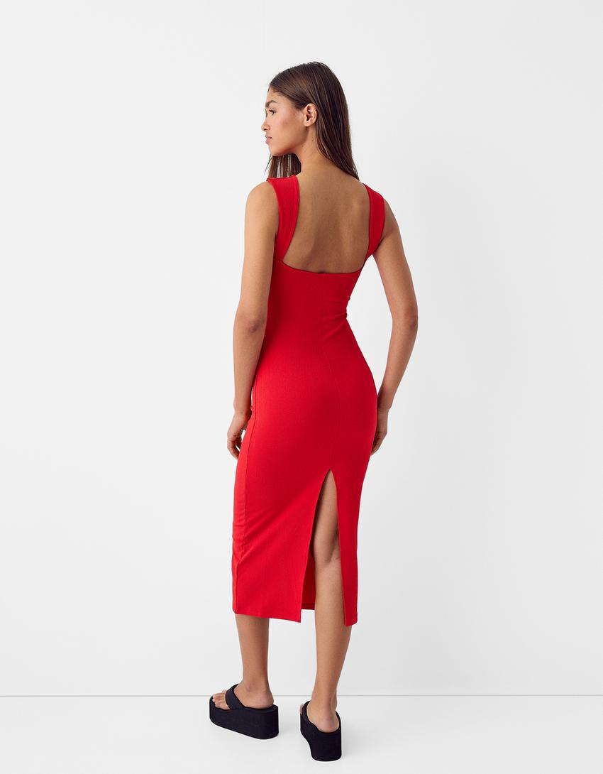 فستان متوسط الطول بفتحة خلفية وملمس بارز-أحمر-2