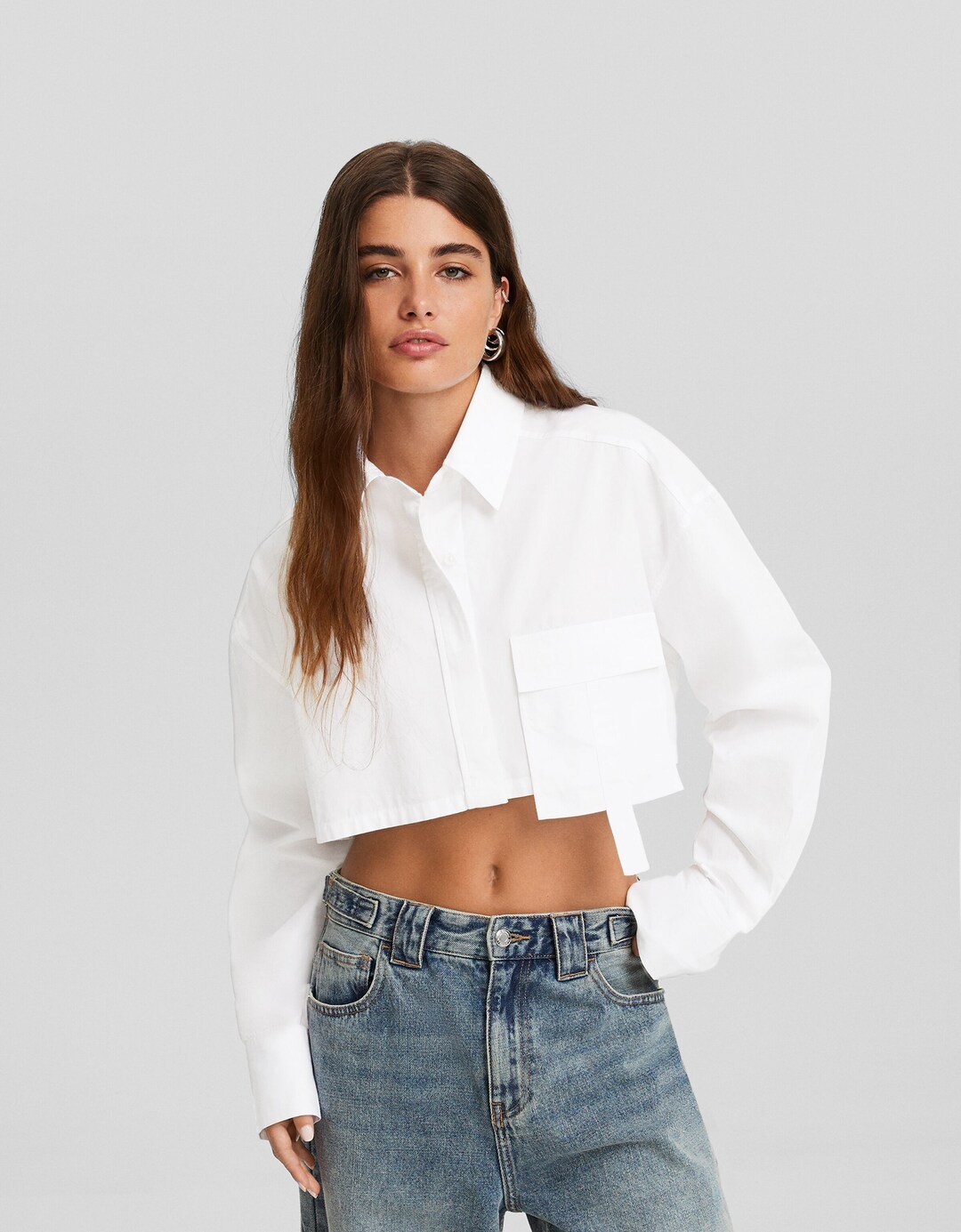 Camicia a maniche lunghe cropped in popeline con fascette