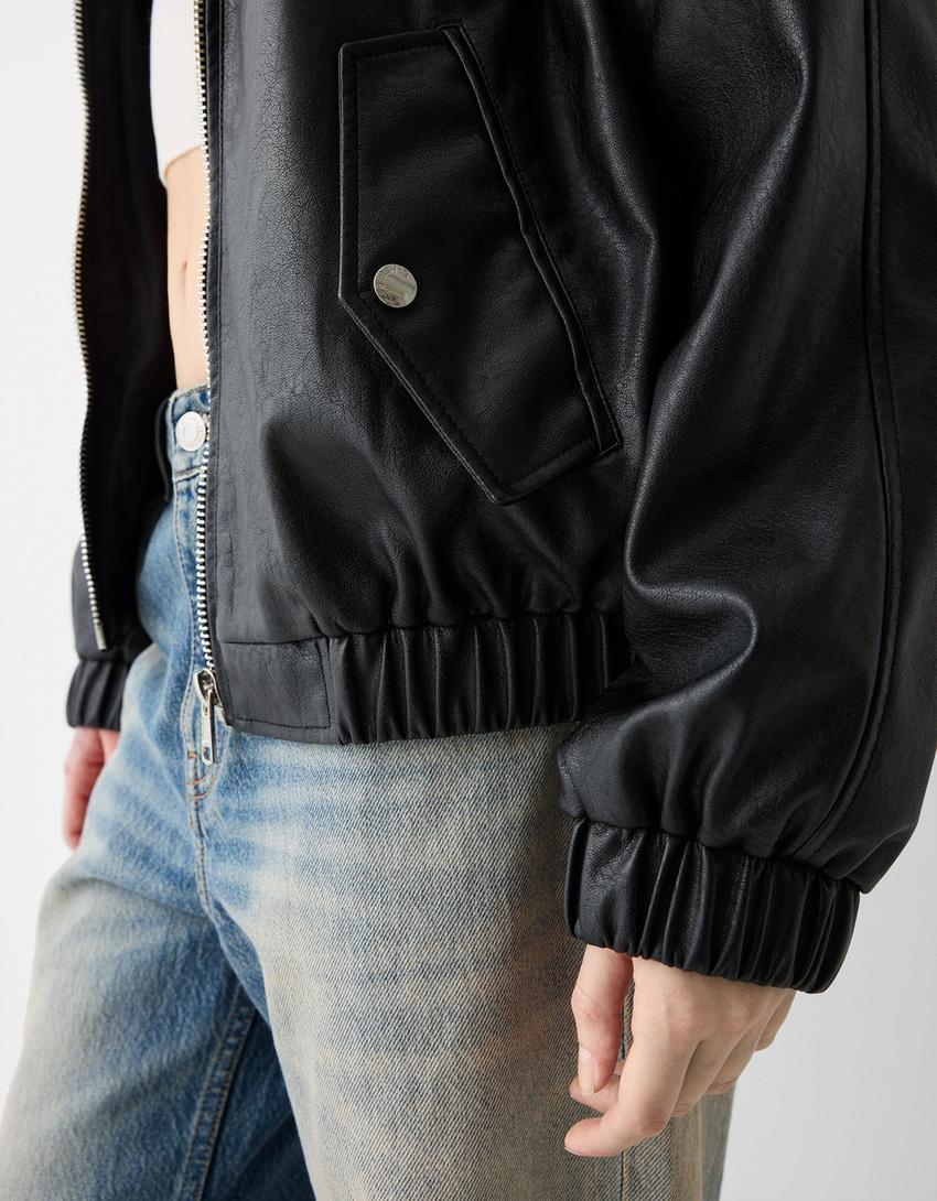 Blusão dad fit efeito pele-Preto-2