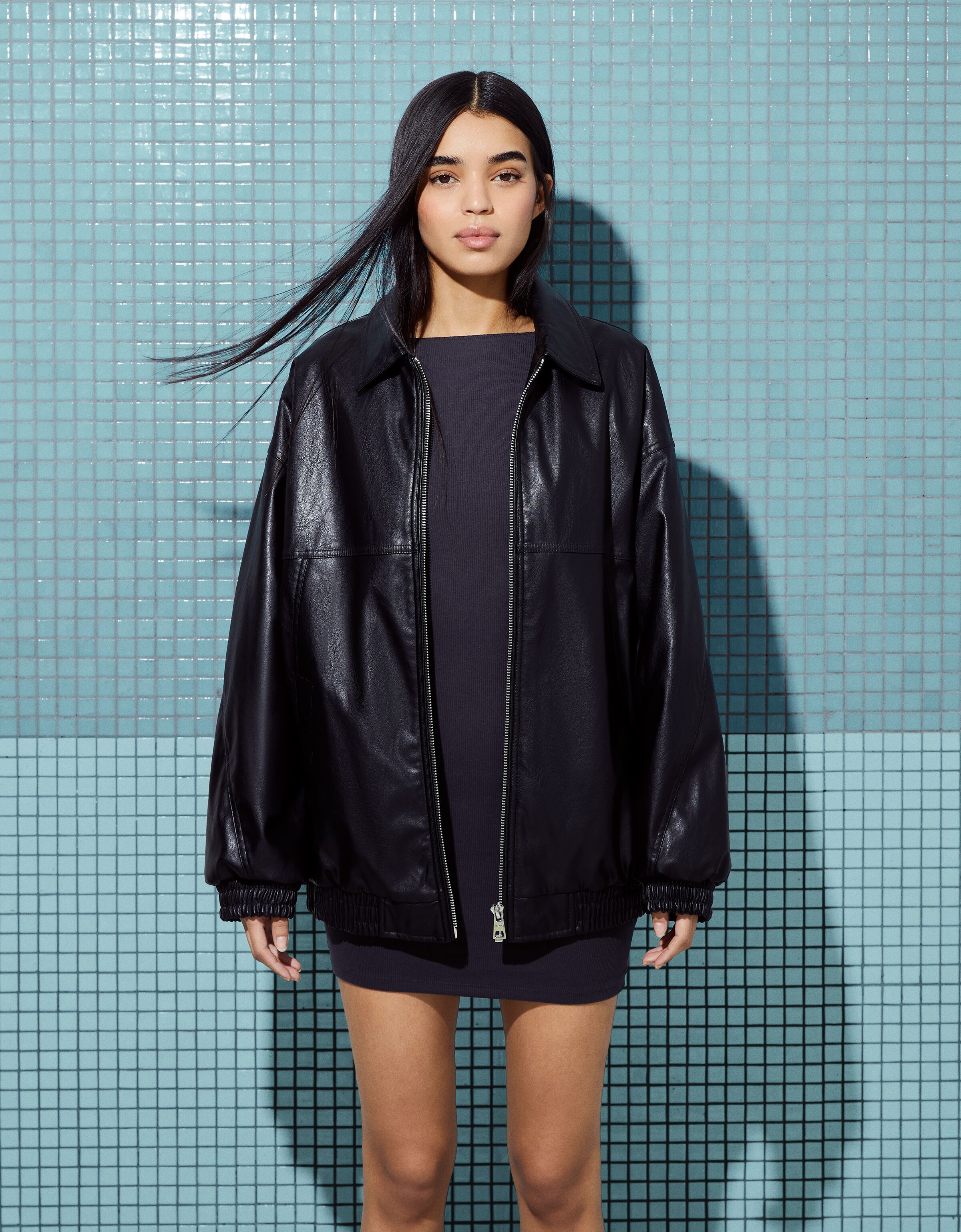 Oversized black shop jacket