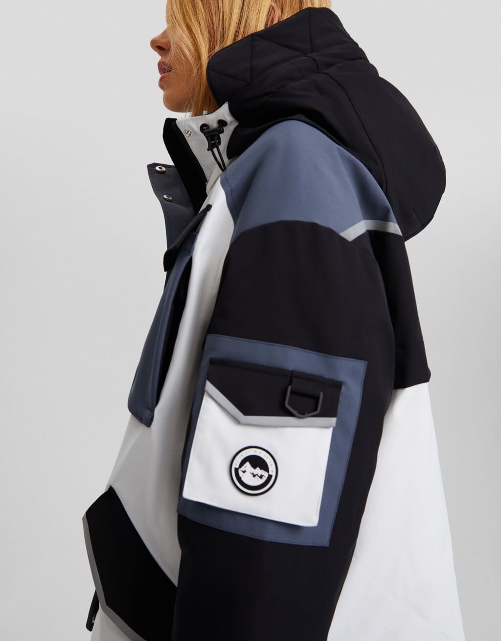 Blusão técnico capuz Ski Collection-Preto-3