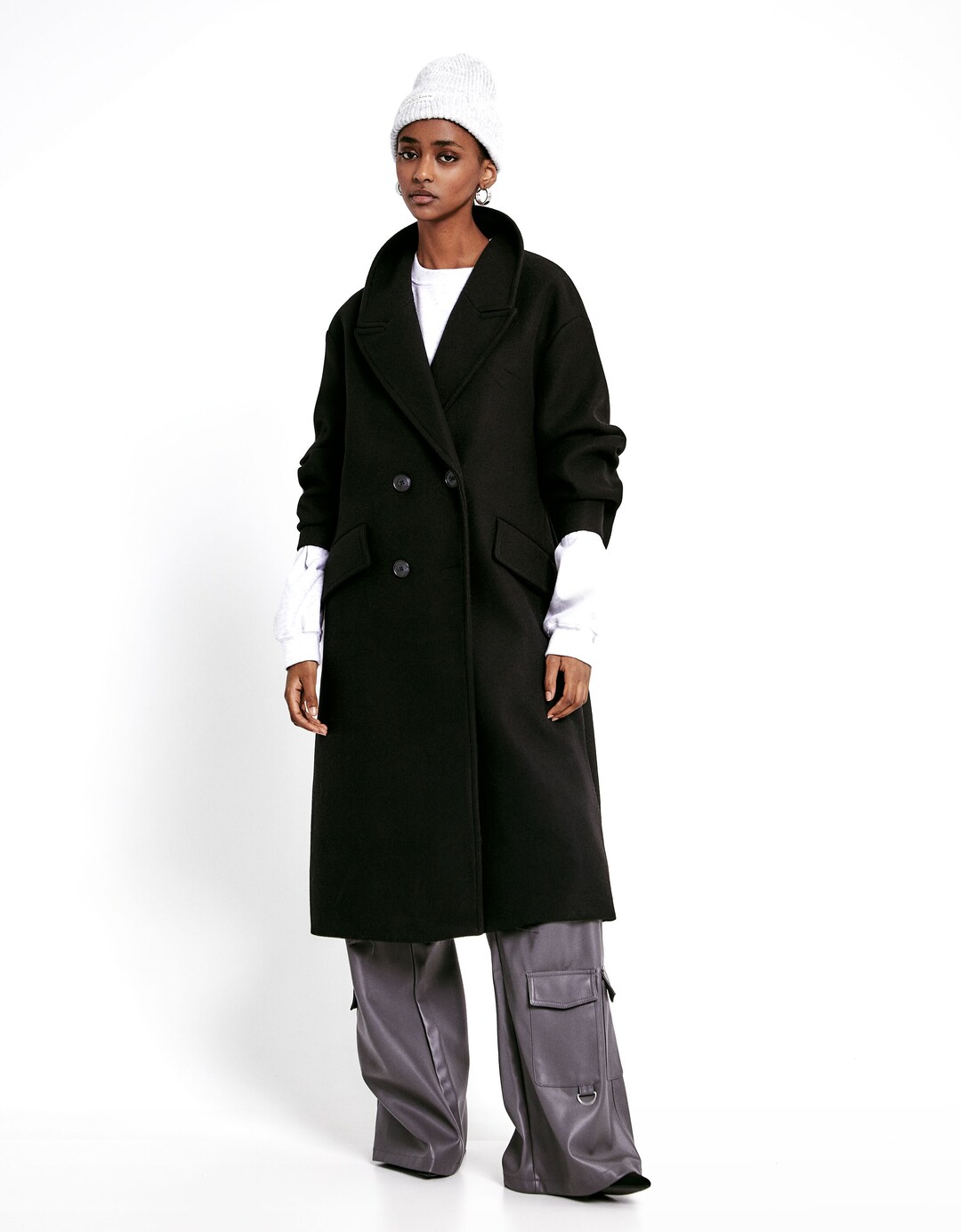 Cappotto lungo spalle scese