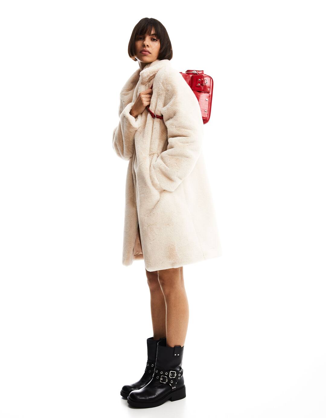 Teddy coat with a lapel collar
