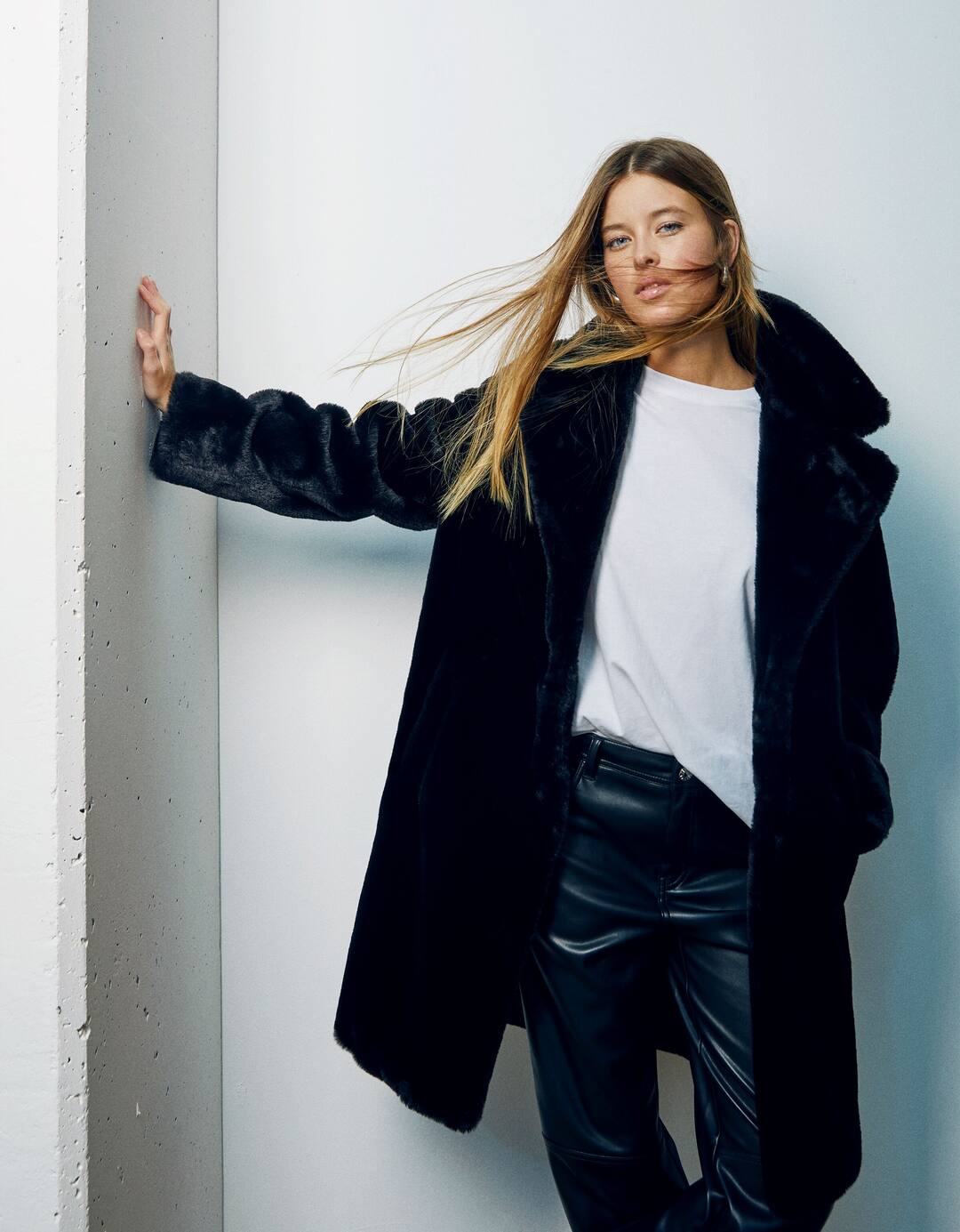 Teddy coat with a lapel collar