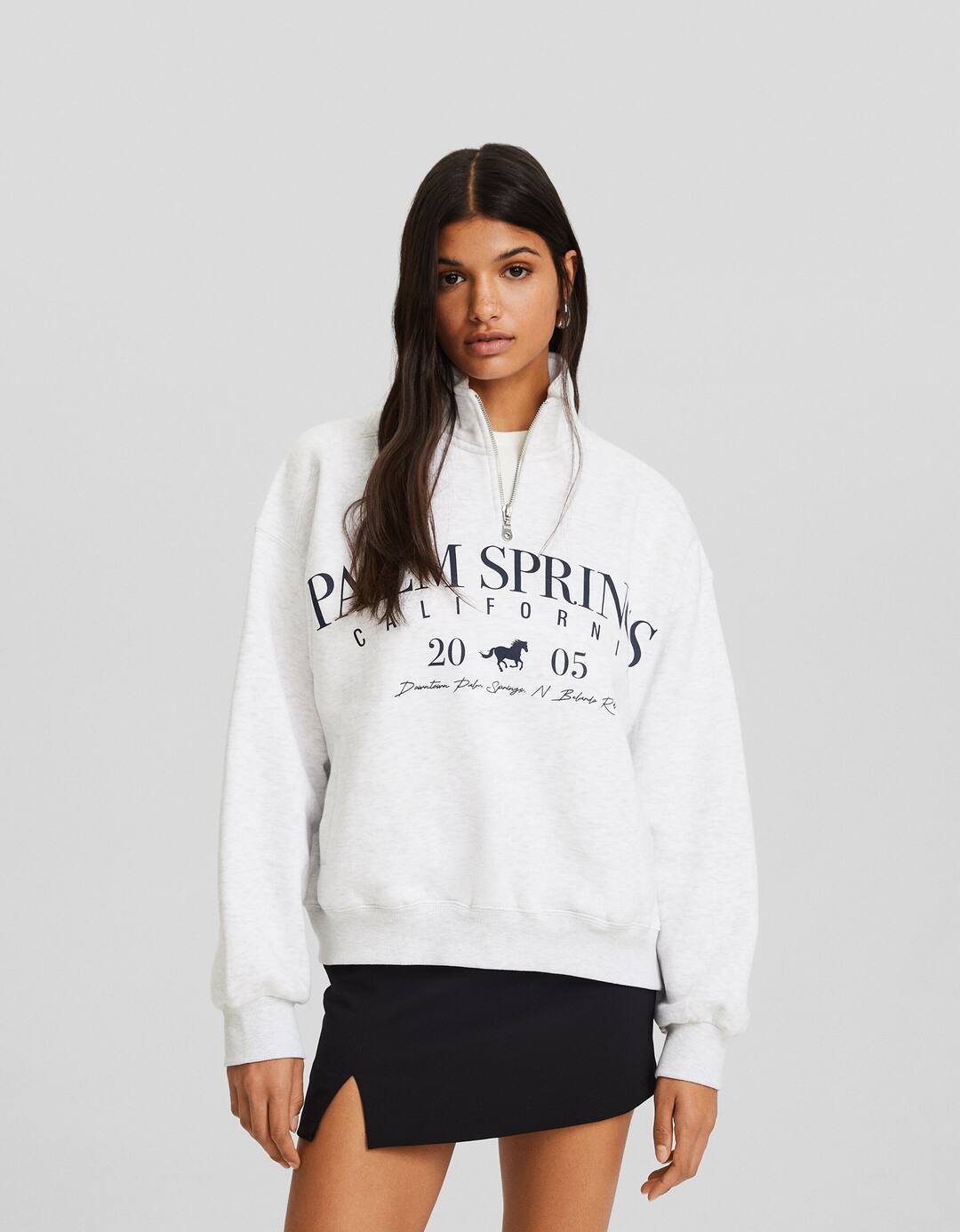 Printed sweatshirt with zip