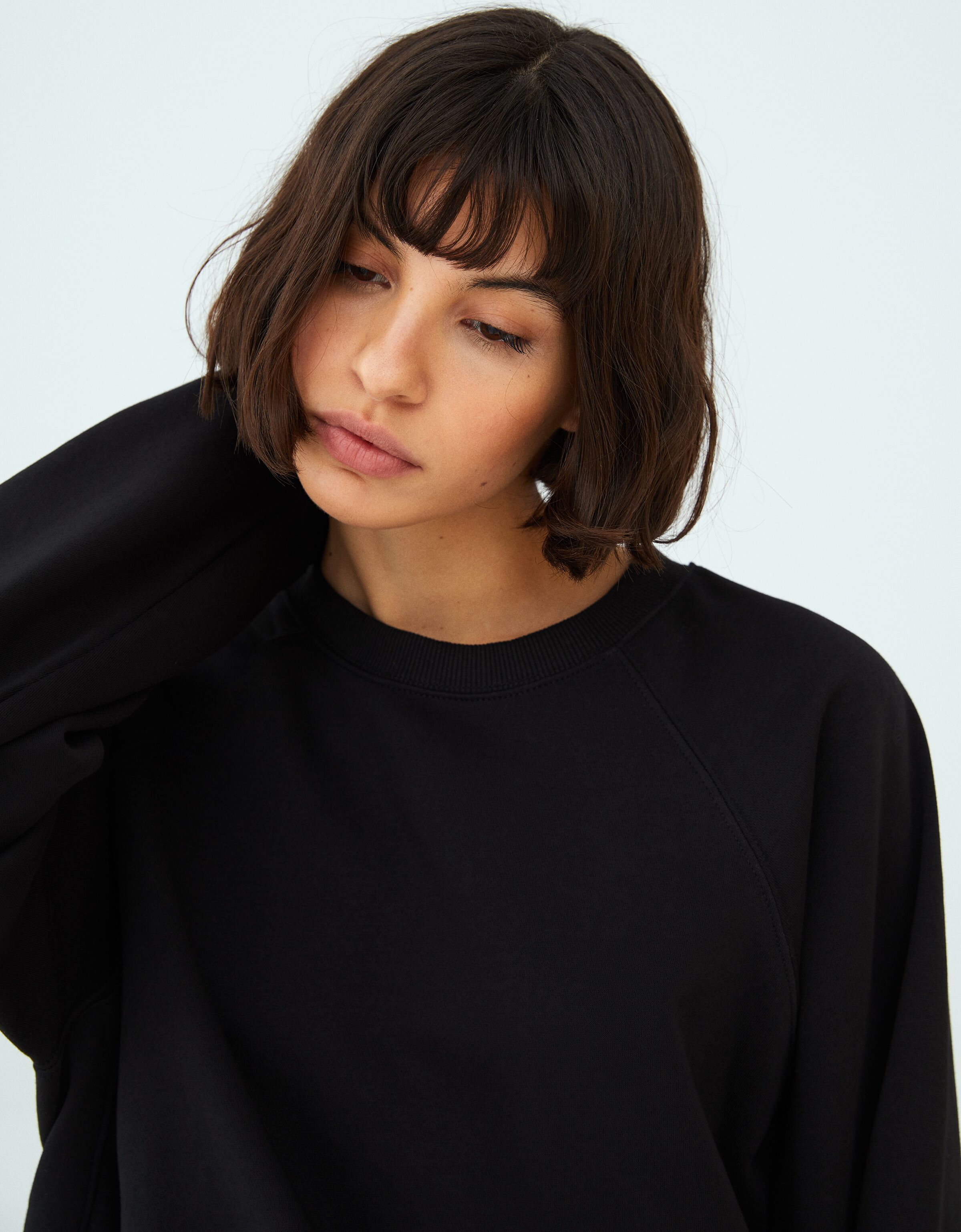 Felpa con manica raglan Novit Donna Bershka