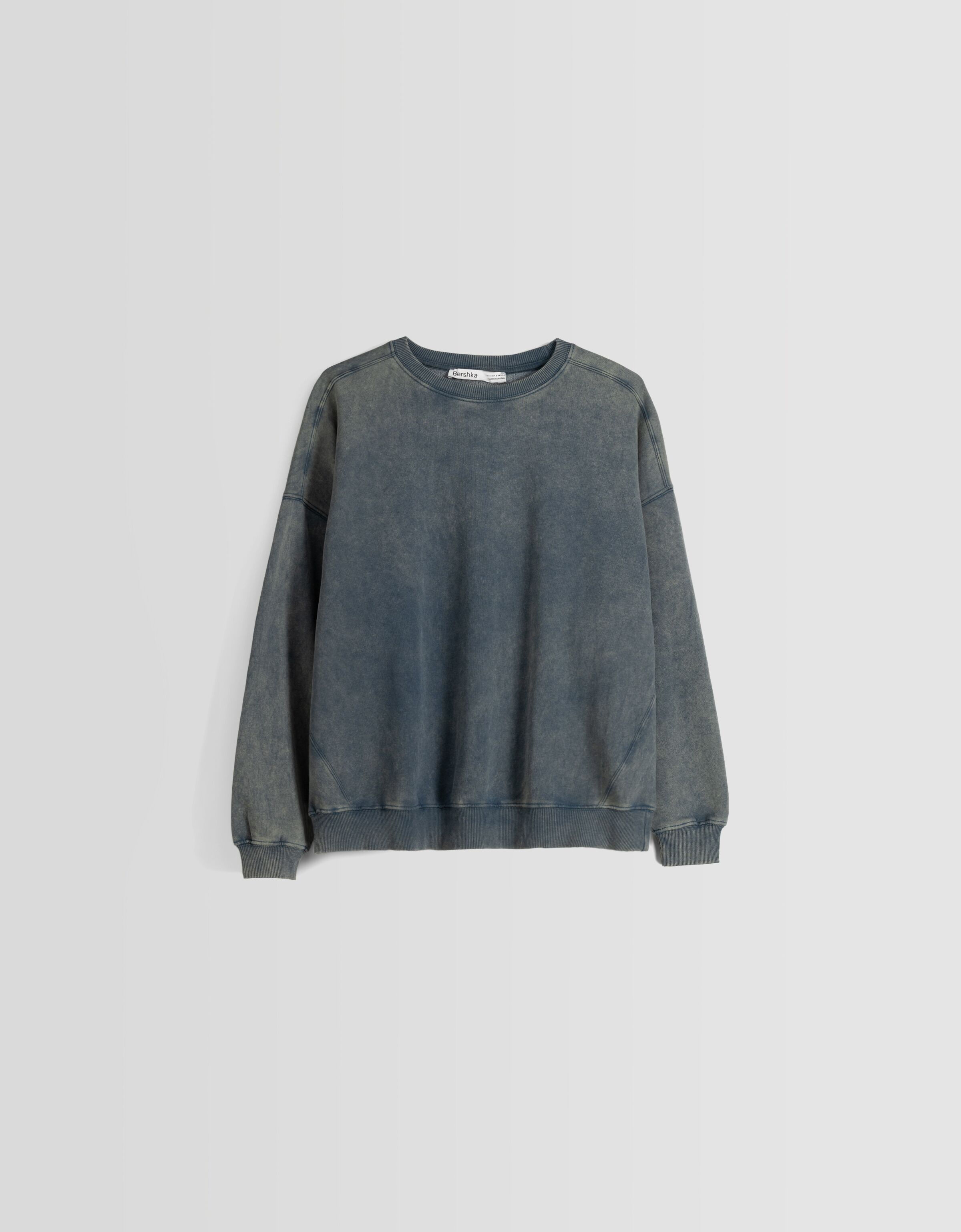 Crewneck bershka 2025