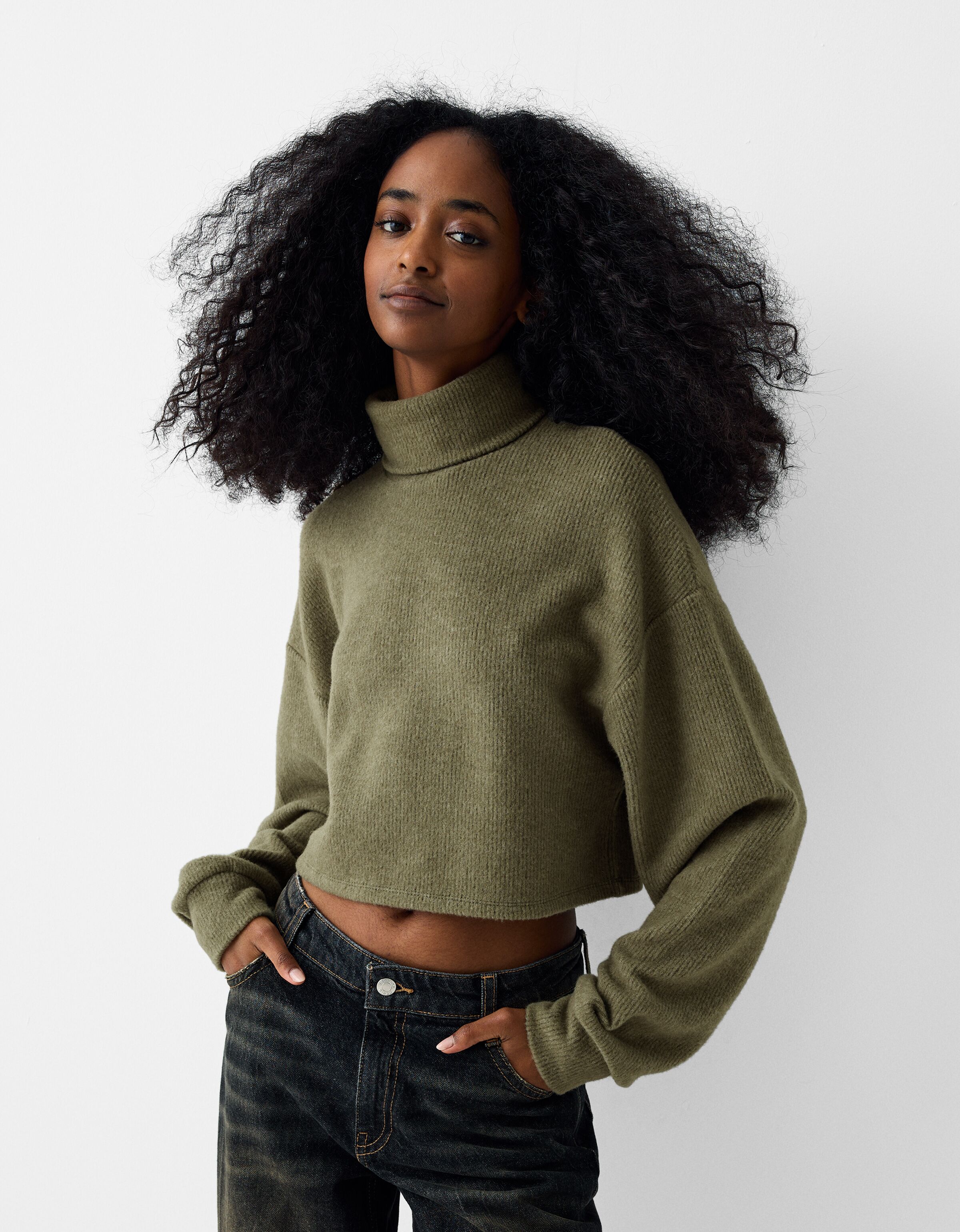 Cropped 2025 turtleneck jumper