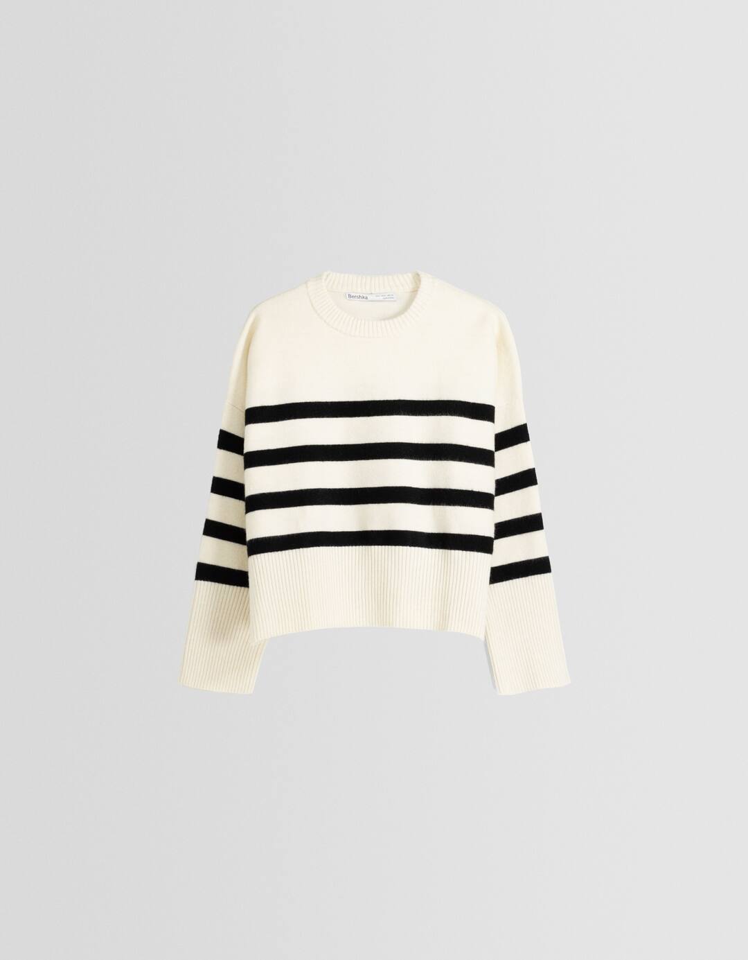 Round neck ribbed sweater