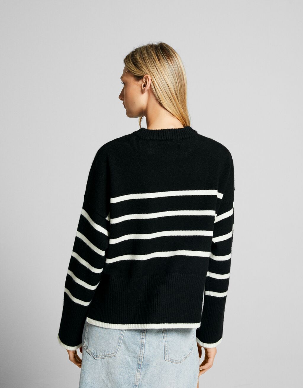 Pull col rond-Noir-1