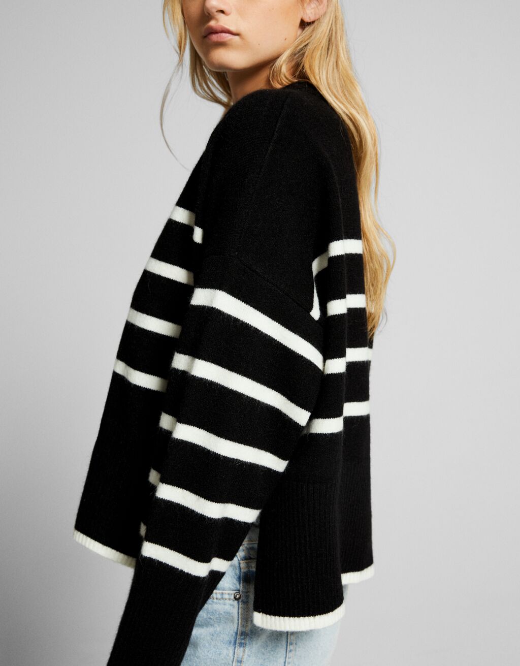 Pull col rond-Noir-2