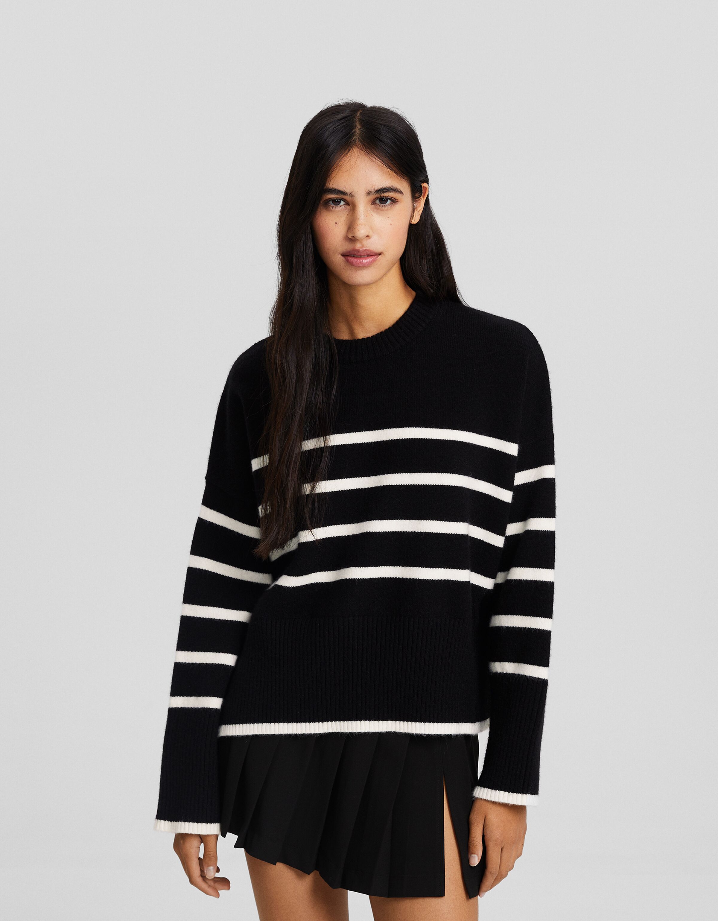 Pull epaule dénudée cheap bershka