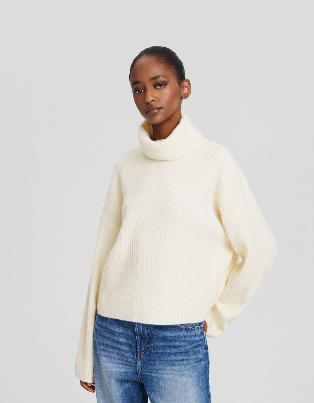 Maglia con collo alto a coste