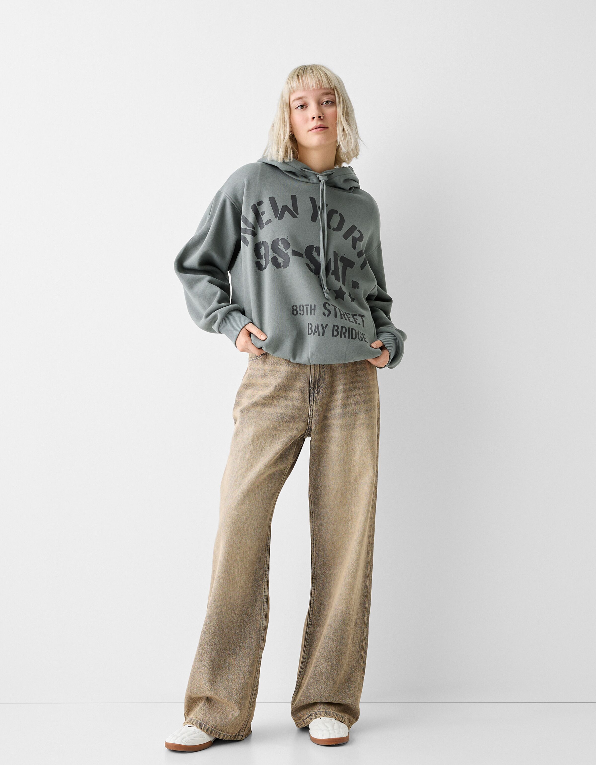Felpa van cheap gogh bershka