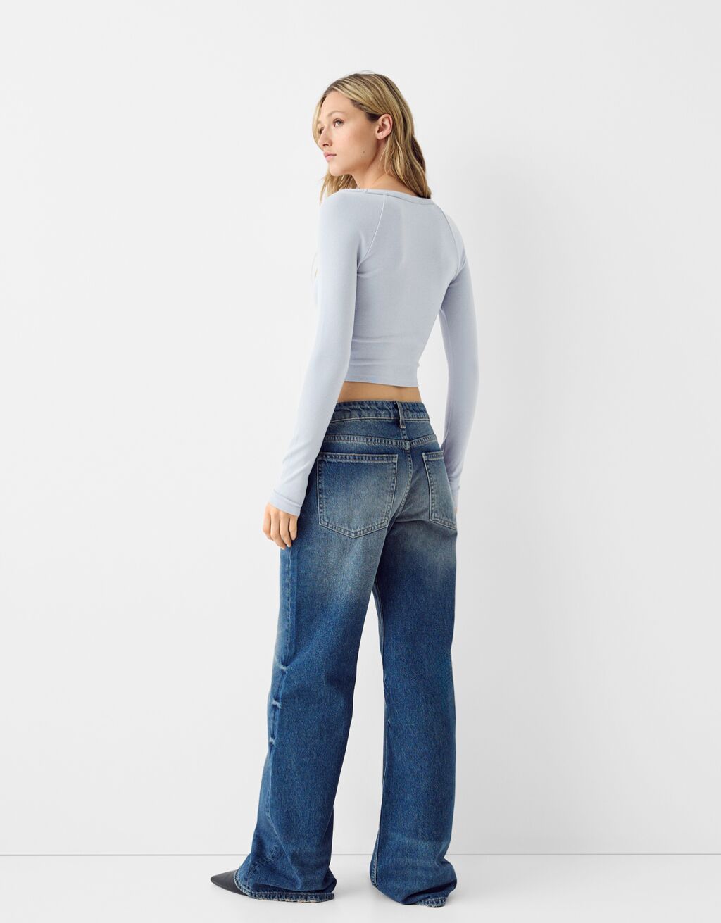 Long sleeve V-neck T-shirt-Light blue-1