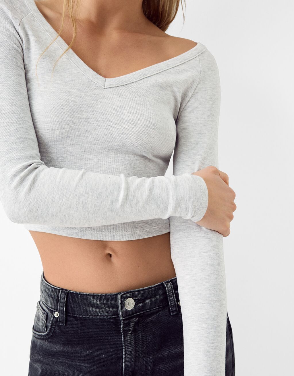 Long sleeve V-neck T-shirt-Grey-5