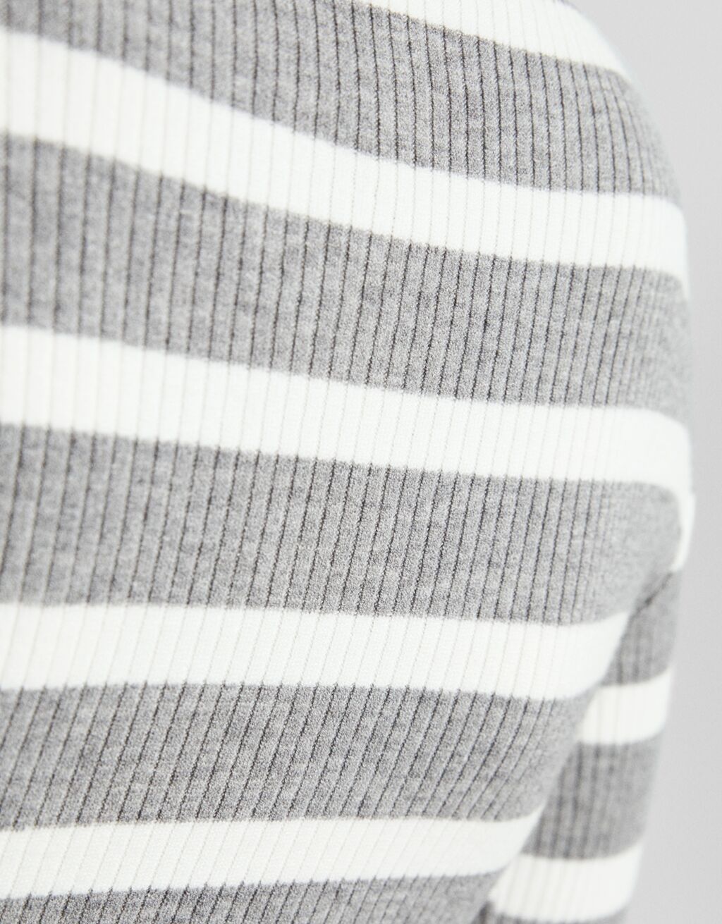 Pull rayé col roulé-Gris-5