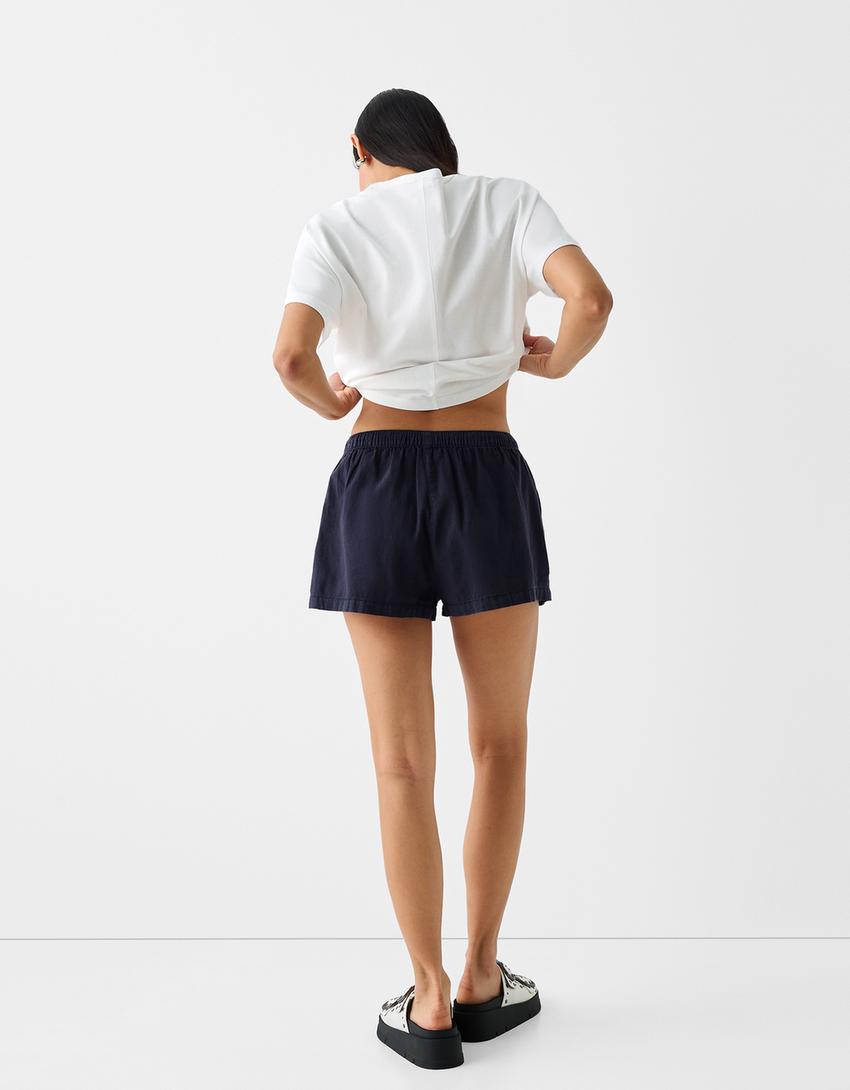 מכנסיים קצרים עם חגורה אלסטית-כחול נייבי-1