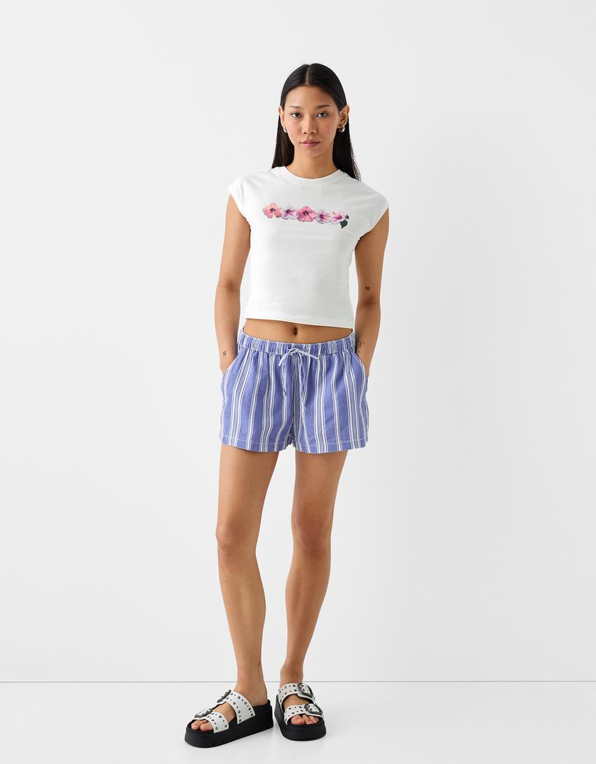 מכנסיים קצרים עם חגורה אלסטית-תכלת-3