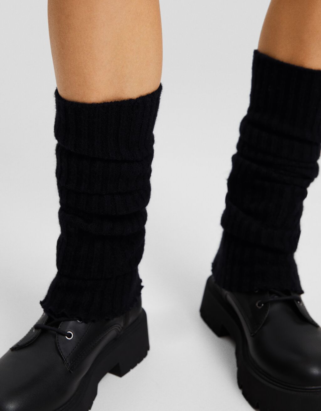 Knit leg warmers Women Bershka
