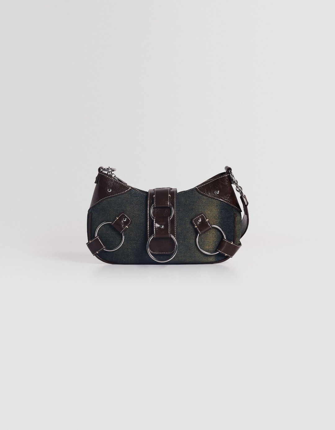 Contrast vintage shoulder bag with rings