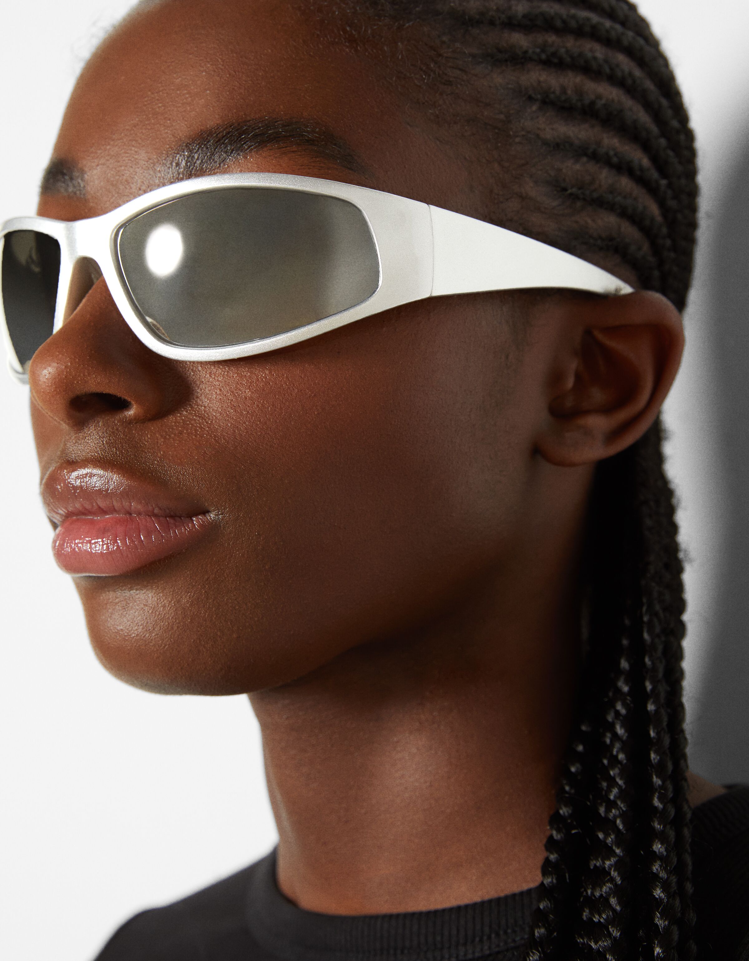 Chrome sunglasses Women Bershka