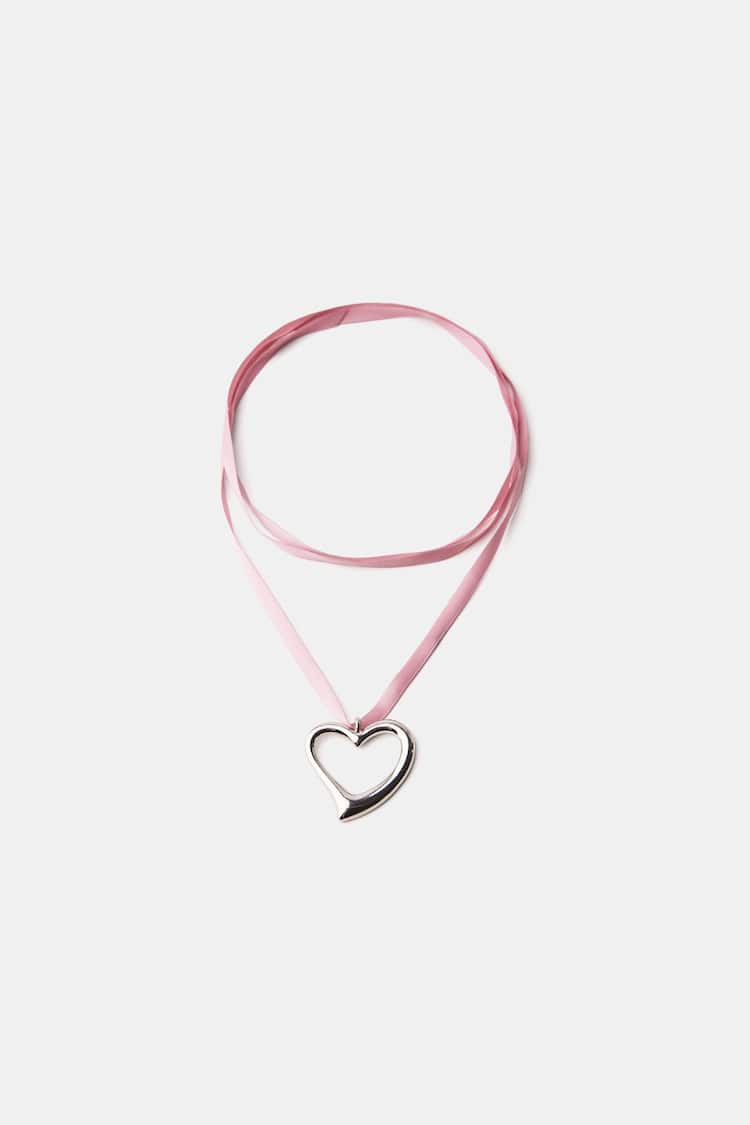 Satin necklace with heart charm