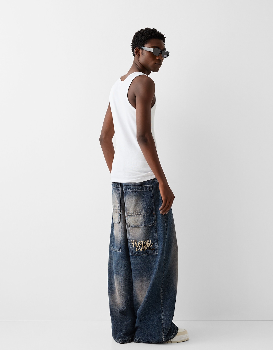 Mega baggy embroidered jeans