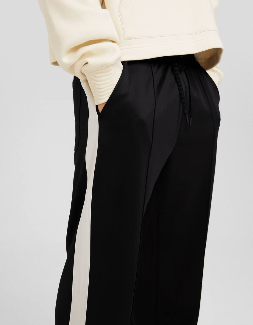 Interlock trousers with side stripes-Black-3
