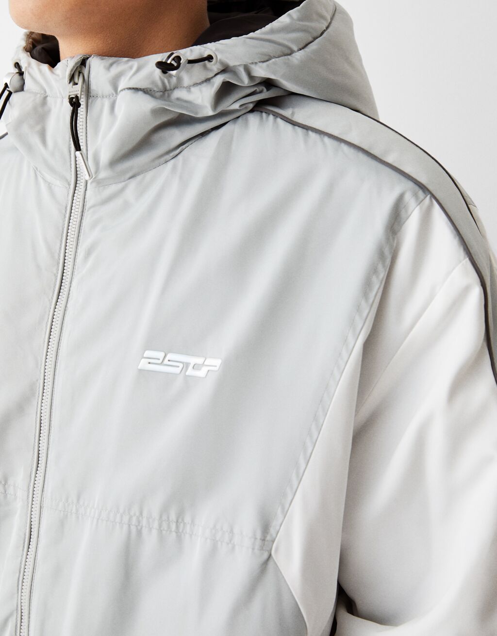 Colour block technical jacket with hood Men Bershka