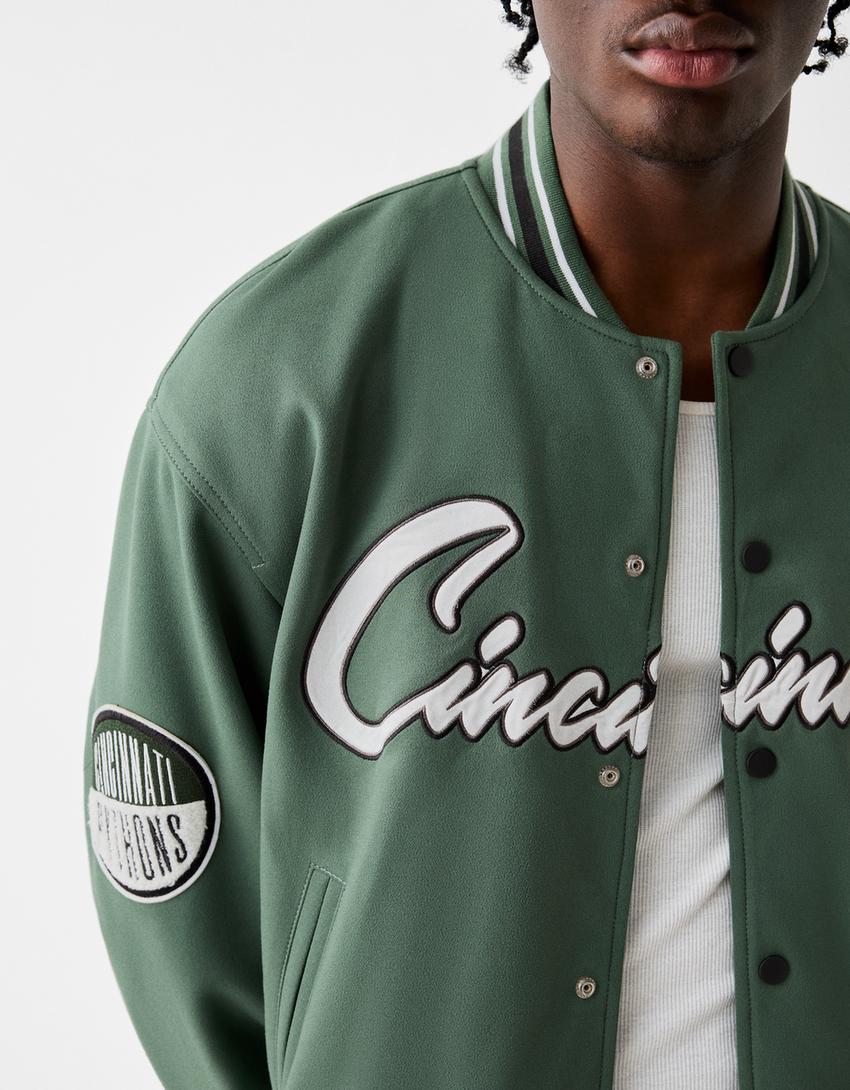 جاكيت بومبر من جلد سويدي صناعي مطرز-أخضر-5