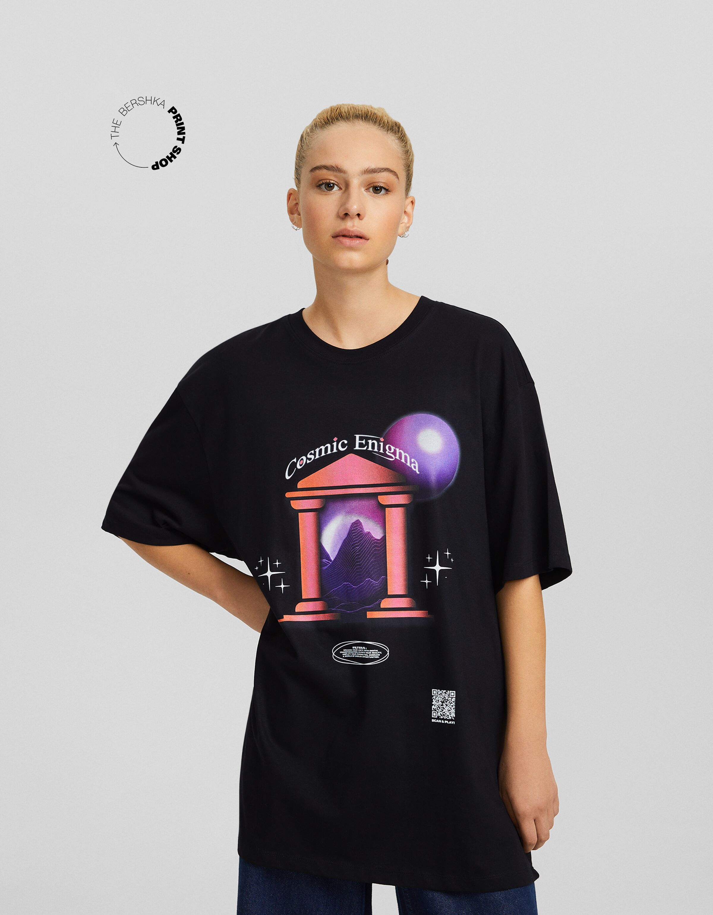 Maglietta Bershka Wearable Art boxy fit con stampa The BERSHKA
