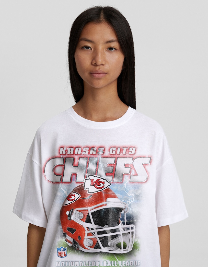 NFL Kansas City Chiefs boxy fit short sleeve T-shirt - Men | Bershka