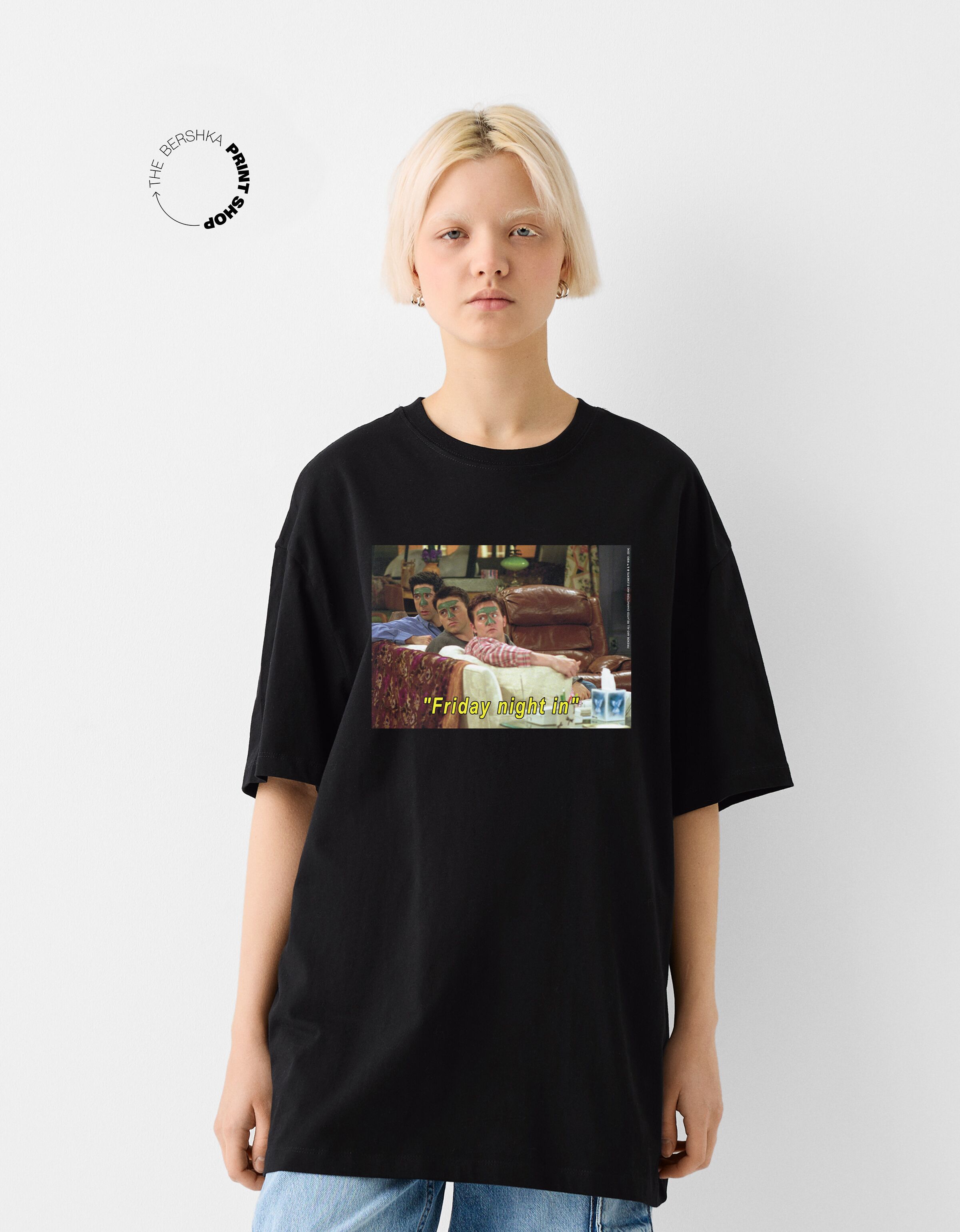 Camiseta friends manga corta boxy print Camisetas Hombre Bershka