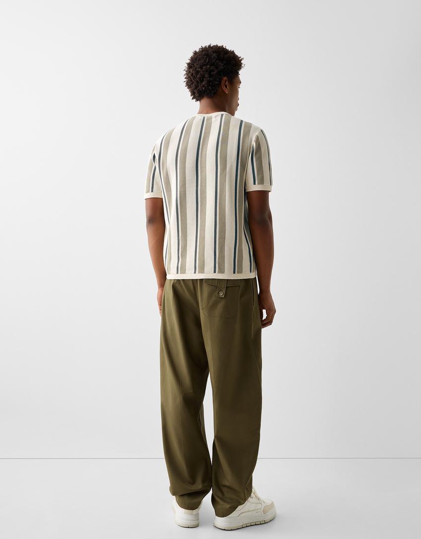 تيشرت مخطط بأكمام قصيرة وملمس بارز-كاكي-2