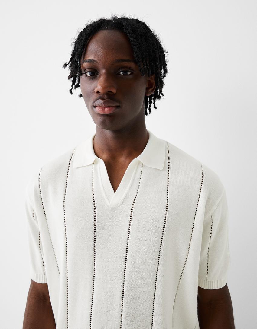 قميص بولو بأكمام قصيرة وملمس بارز-أبيض-2