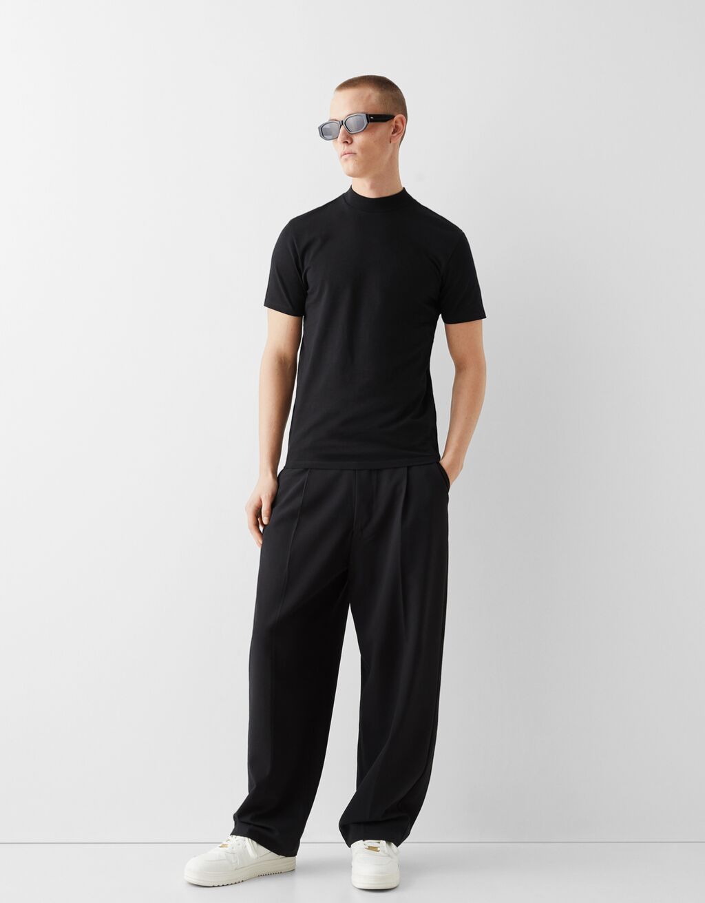 Camiseta manga corta cuello subido-Negro-3