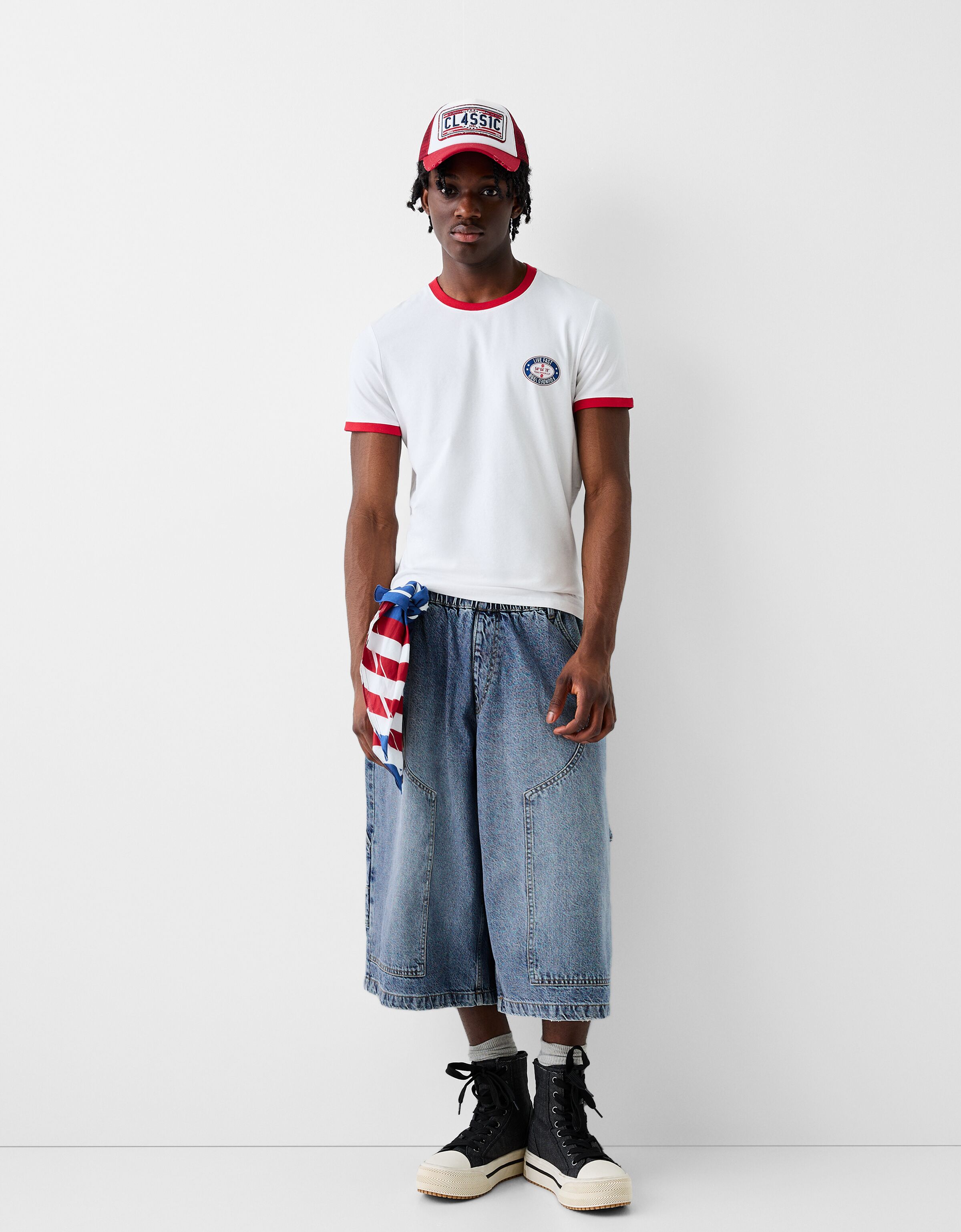 Bershka slim fit t shirt clearance