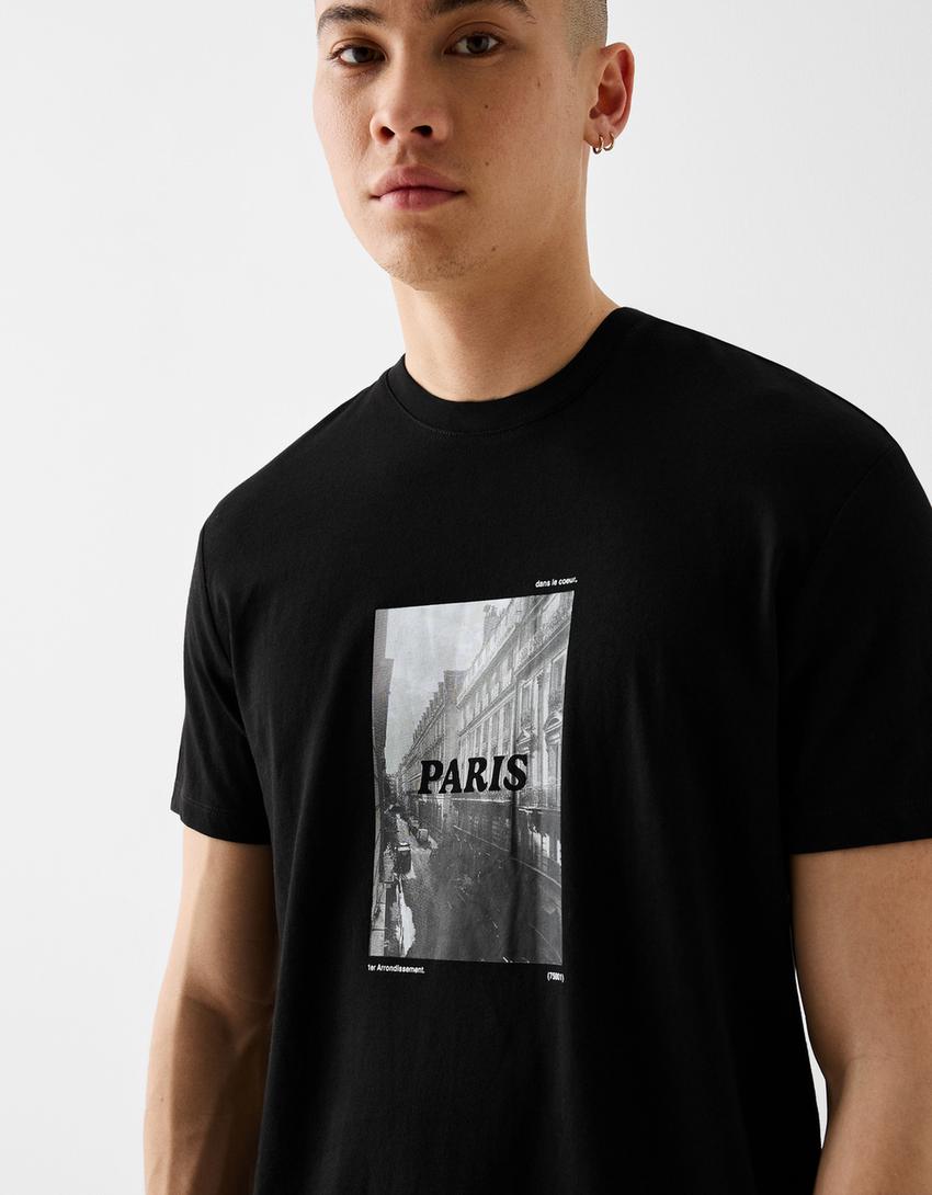 T-shirt manga curta boxy estampado-Preto-2