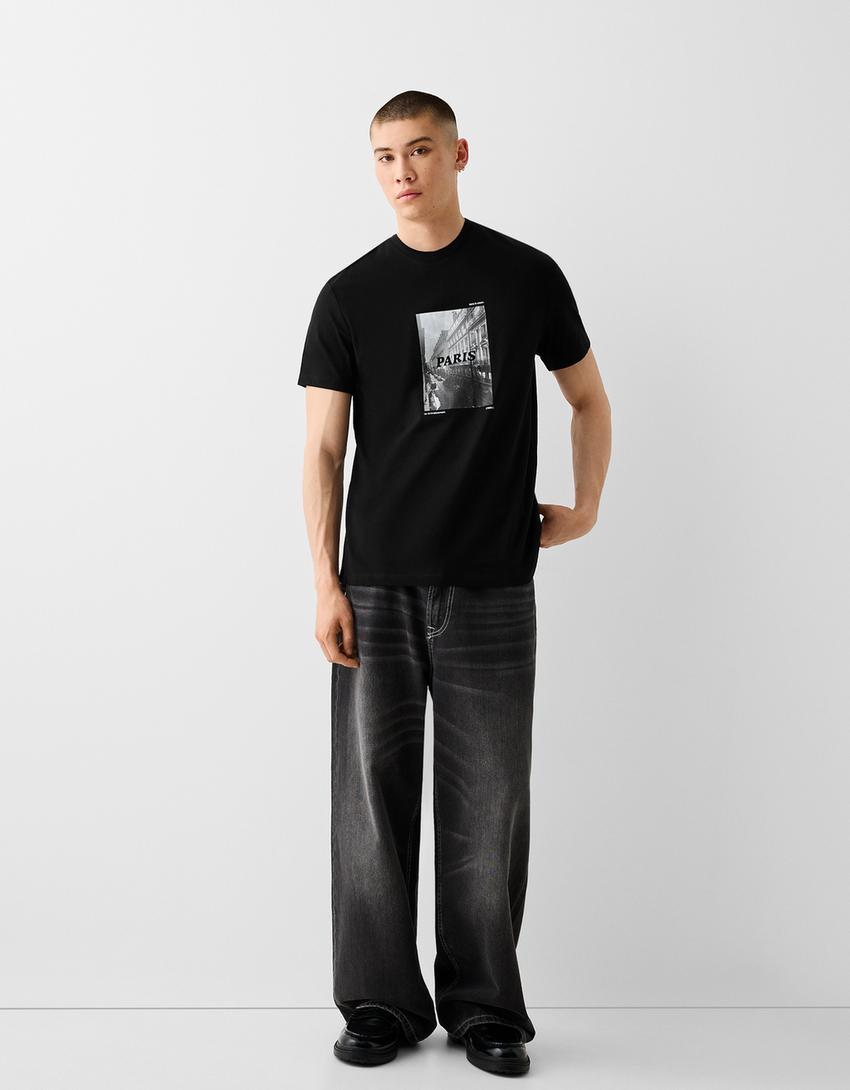 T-shirt manga curta boxy estampado-Preto-3